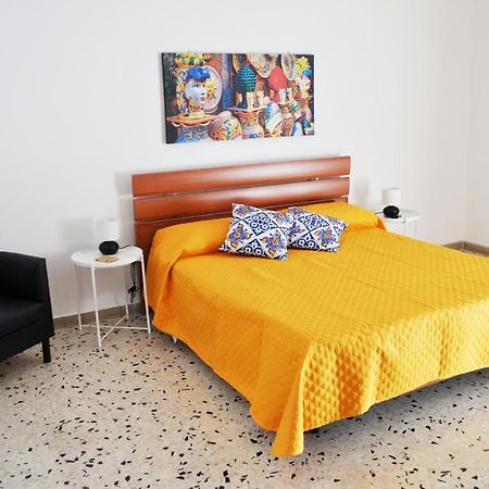 Palermo Centro-Borgo Vecchio "Casa Dalle Zie" Екстер'єр фото